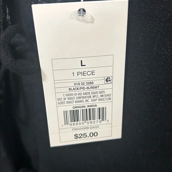 NWT a new day Black V-Neck vest. Size large. - Picture 4 of 5